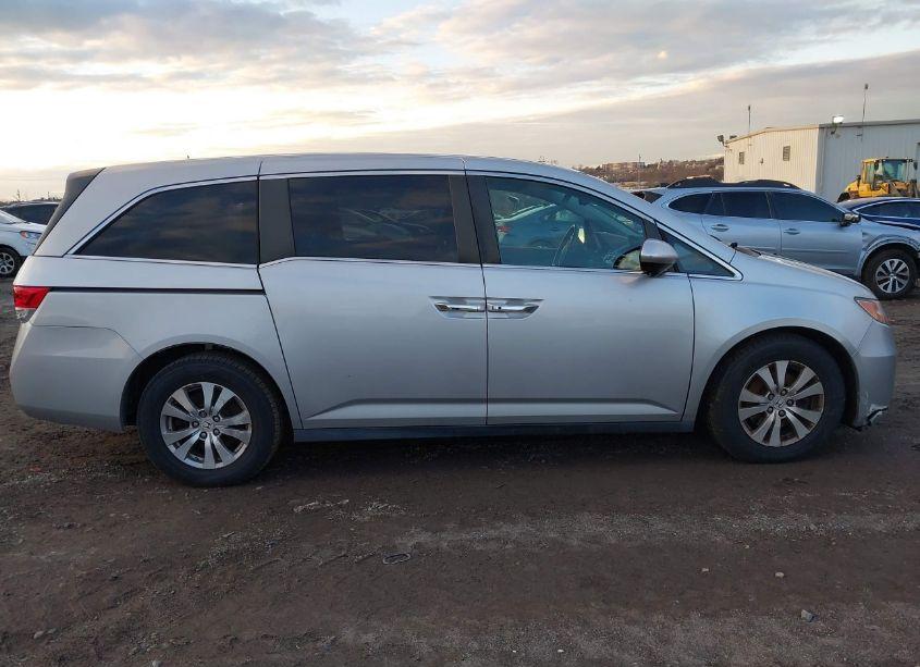 Photo 12 of 2015 Honda Odyssey EX-L (VIN 5FNRL5H63FB084720)