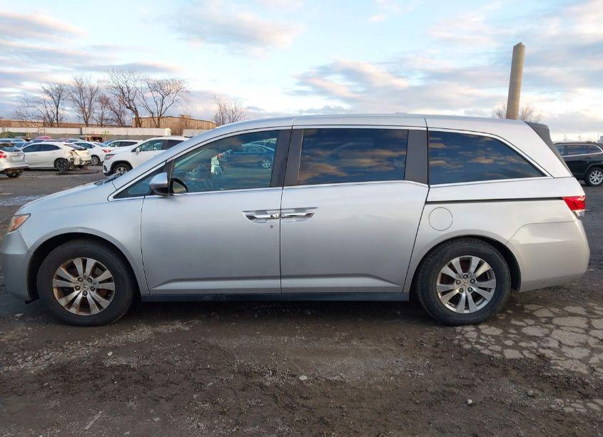 Photo 13 of 2015 Honda Odyssey EX-L (VIN 5FNRL5H63FB084720)