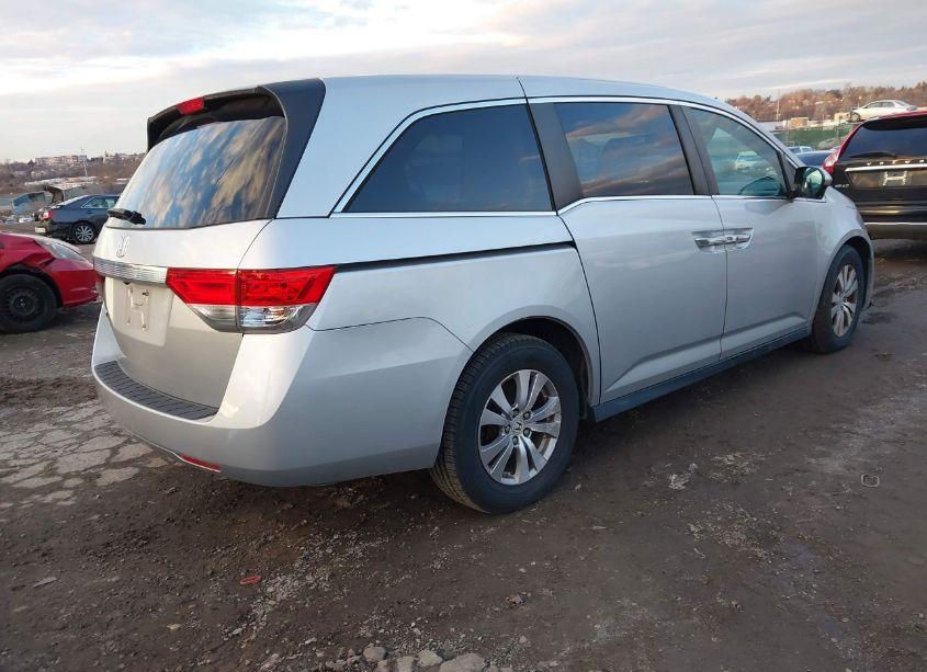 Photo 4 of 2015 Honda Odyssey EX-L (VIN 5FNRL5H63FB084720)