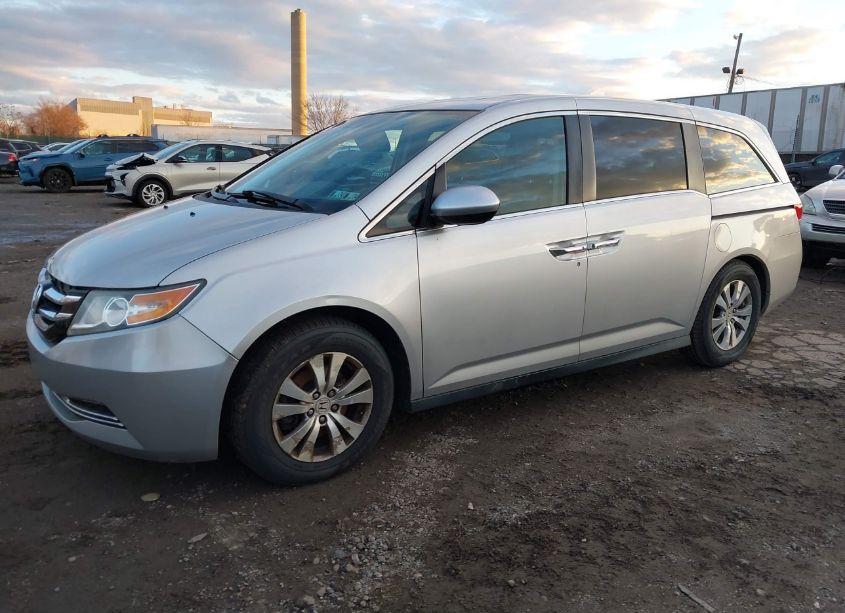 Photo 6 of 2015 Honda Odyssey EX-L (VIN 5FNRL5H63FB084720)