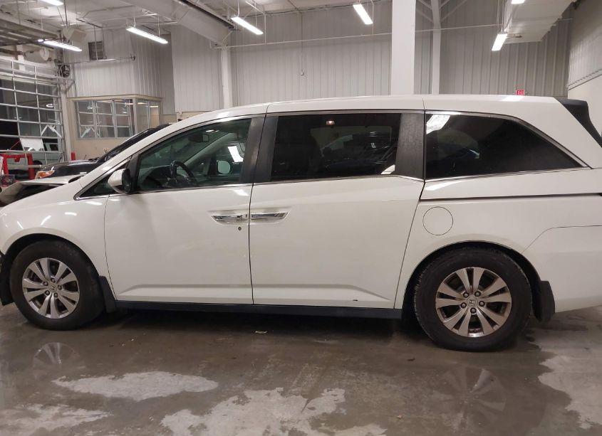 Photo 15 of 2015 Honda Odyssey EX-L (VIN 5FNRL5H63FB131485)