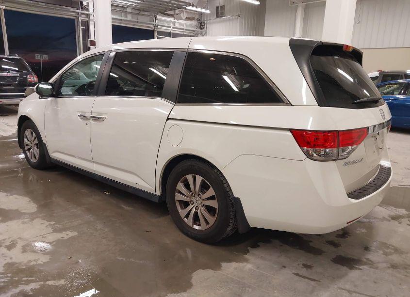 Photo 3 of 2015 Honda Odyssey EX-L (VIN 5FNRL5H63FB131485)