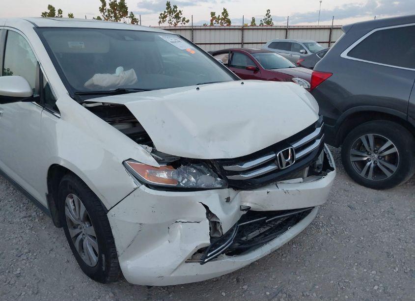 Photo 6 of 2016 Honda Odyssey EX-L (VIN 5FNRL5H63GB058927)