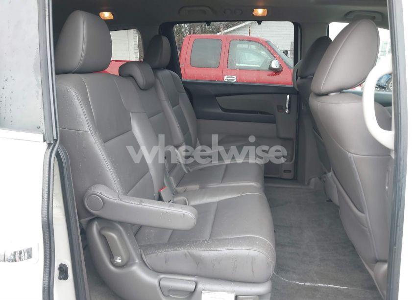 Photo 8 of 2016 Honda Odyssey EX-L (VIN 5FNRL5H63GB090003)