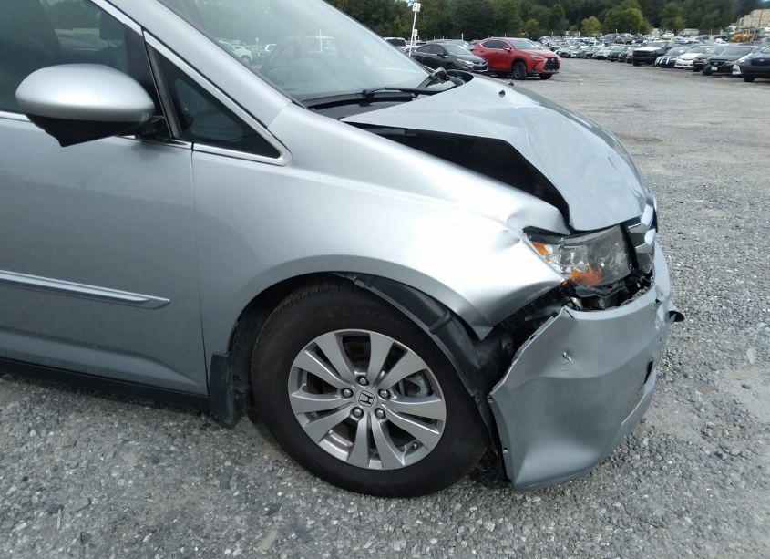 Photo 17 of 2016 Honda Odyssey EX-L (VIN 5FNRL5H63GB101534)