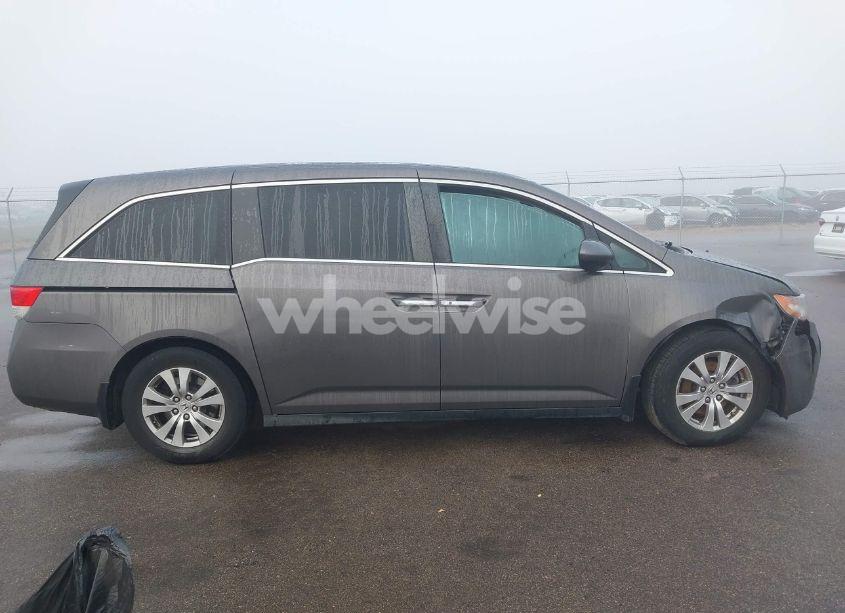 Photo 13 of 2016 Honda Odyssey EX-L (VIN 5FNRL5H63GB137546)