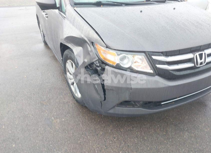 Photo 6 of 2016 Honda Odyssey EX-L (VIN 5FNRL5H63GB137546)