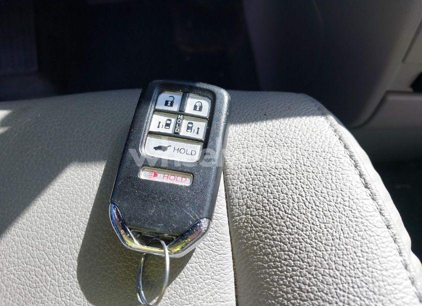 Photo 11 of 2016 Honda Odyssey EX-L (VIN 5FNRL5H63GB150281)