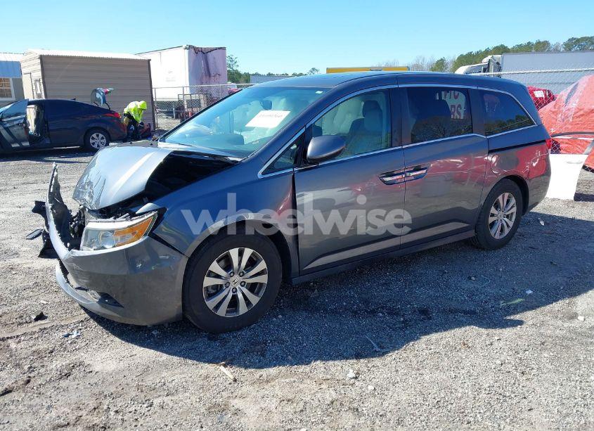 Photo 2 of 2016 Honda Odyssey EX-L (VIN 5FNRL5H63GB150281)