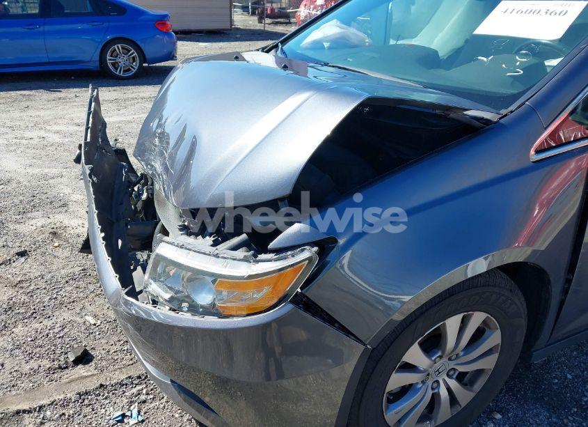 Photo 6 of 2016 Honda Odyssey EX-L (VIN 5FNRL5H63GB150281)