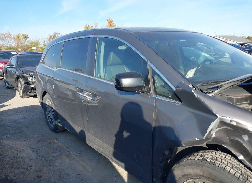 Photo 14 of 2011 Honda Odyssey EX-L (VIN 5FNRL5H64BB004299)