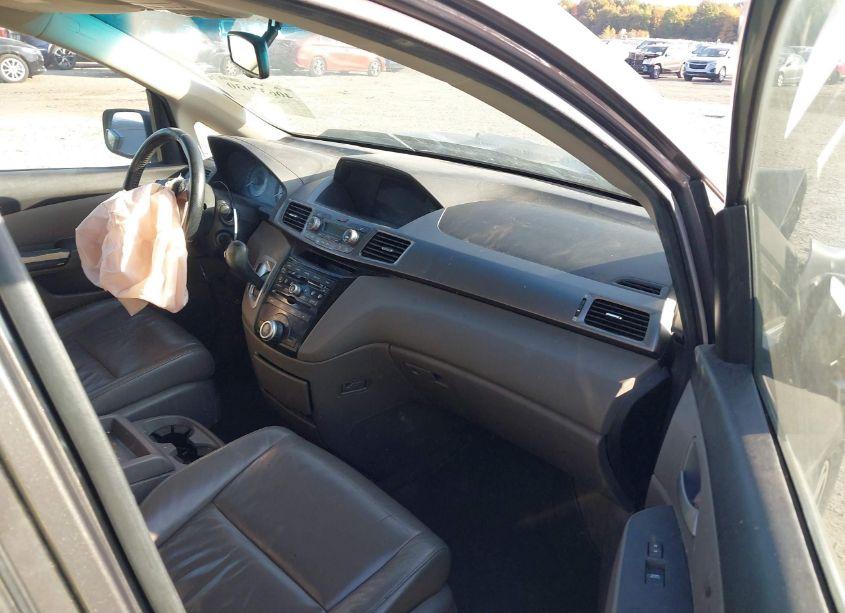 Photo 5 of 2011 Honda Odyssey EX-L (VIN 5FNRL5H64BB004299)