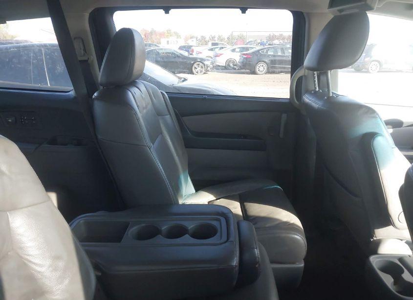 Photo 8 of 2011 Honda Odyssey EX-L (VIN 5FNRL5H64BB004299)