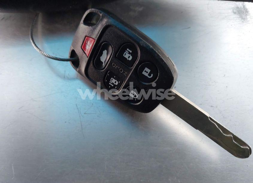 Photo 11 of 2011 Honda Odyssey EX-L (VIN 5FNRL5H64BB009678)