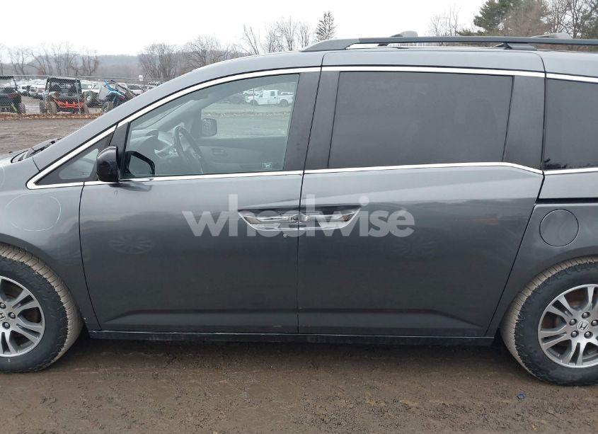 Photo 15 of 2011 Honda Odyssey EX-L (VIN 5FNRL5H64BB009678)