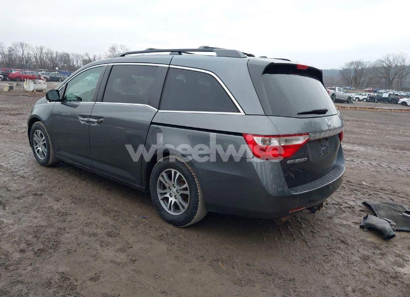 Photo 3 of 2011 Honda Odyssey EX-L (VIN 5FNRL5H64BB009678)