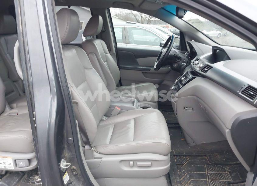 Photo 5 of 2011 Honda Odyssey EX-L (VIN 5FNRL5H64BB009678)