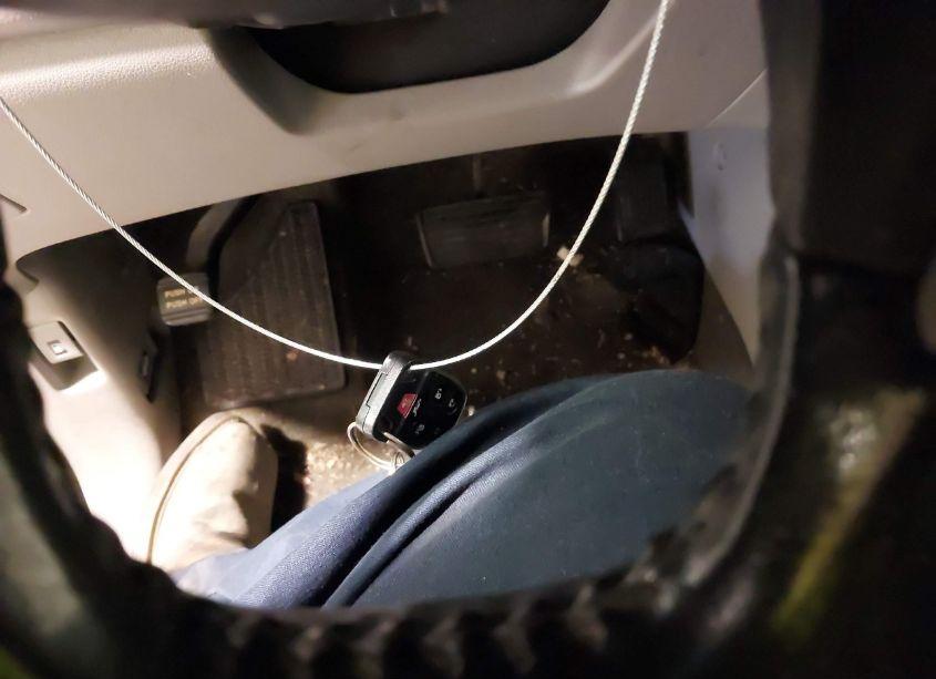 Photo 11 of 2011 Honda Odyssey EX-L (VIN 5FNRL5H64BB029770)