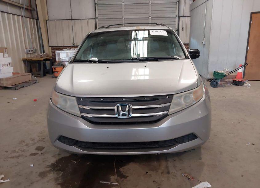 Photo 13 of 2011 Honda Odyssey EX-L (VIN 5FNRL5H64BB029770)