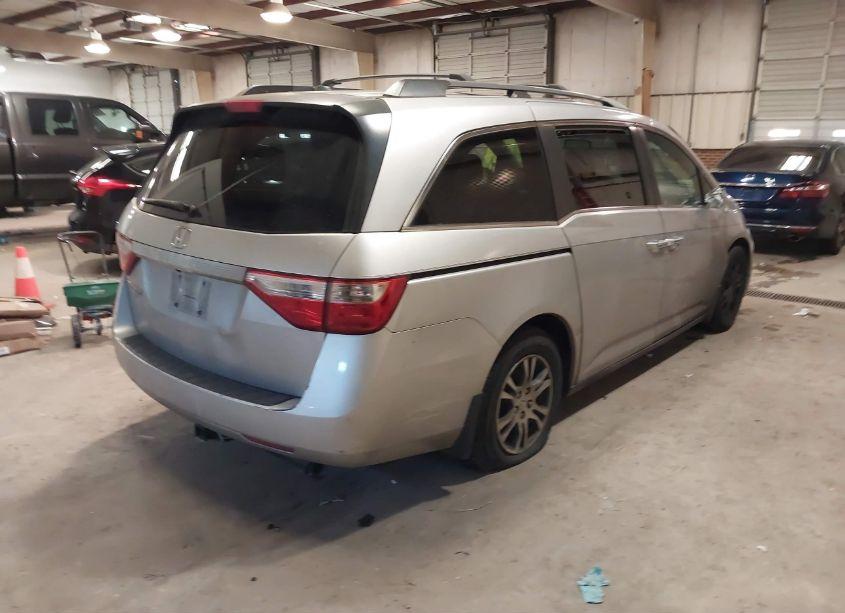 Photo 4 of 2011 Honda Odyssey EX-L (VIN 5FNRL5H64BB029770)