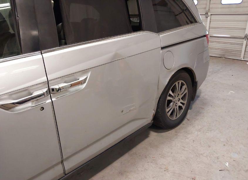 Photo 6 of 2011 Honda Odyssey EX-L (VIN 5FNRL5H64BB029770)