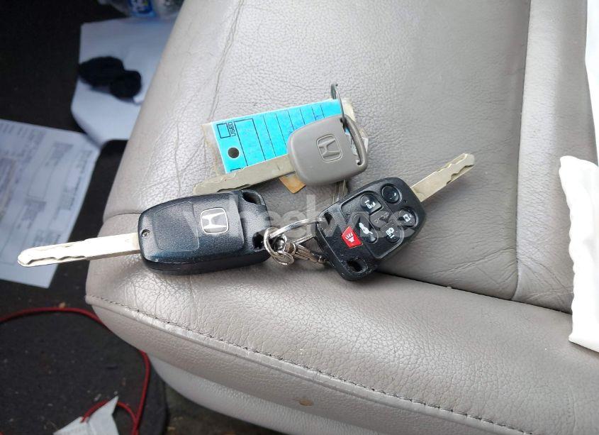 Photo 11 of 2011 Honda Odyssey EX-L (VIN 5FNRL5H64BB051459)