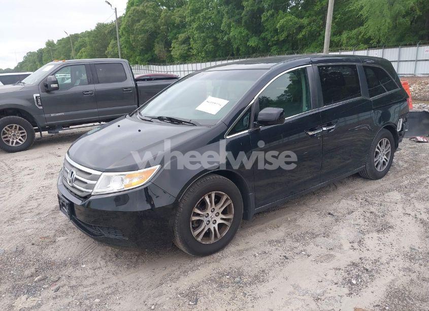 Photo 2 of 2011 Honda Odyssey EX-L (VIN 5FNRL5H64BB069122)