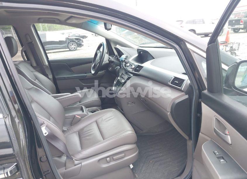 Photo 5 of 2011 Honda Odyssey EX-L (VIN 5FNRL5H64BB069122)