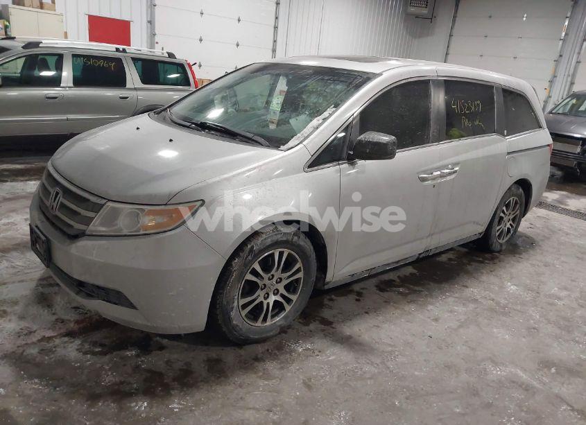 Photo 2 of 2012 Honda Odyssey EX-L (VIN 5FNRL5H64CB045226)