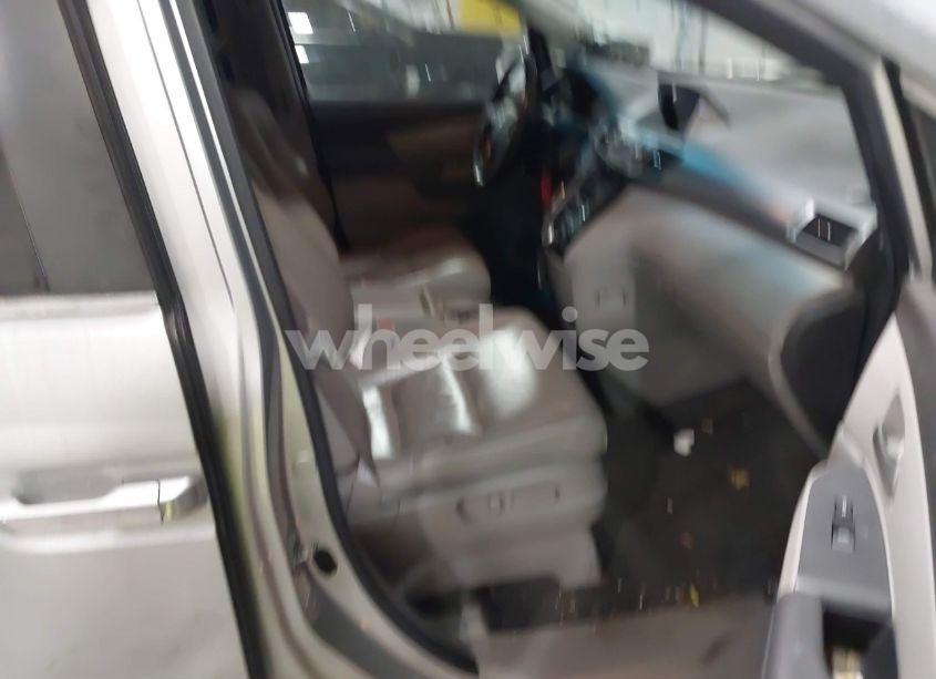 Photo 5 of 2012 Honda Odyssey EX-L (VIN 5FNRL5H64CB045226)