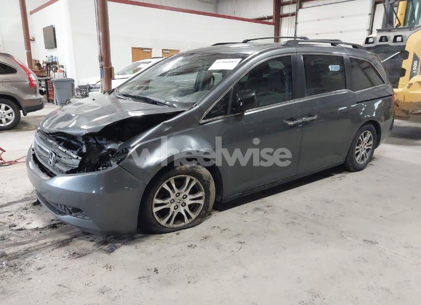 Photo 2 of 2012 Honda Odyssey EX-L (VIN 5FNRL5H64CB068778)