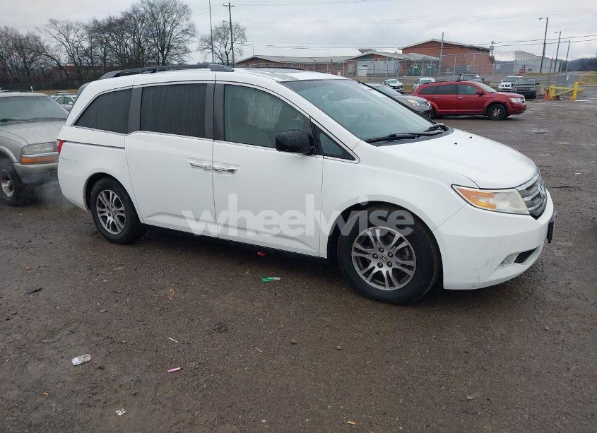 2013 Honda Odyssey EX-L (VIN 5FNRL5H64DB003575) main photo