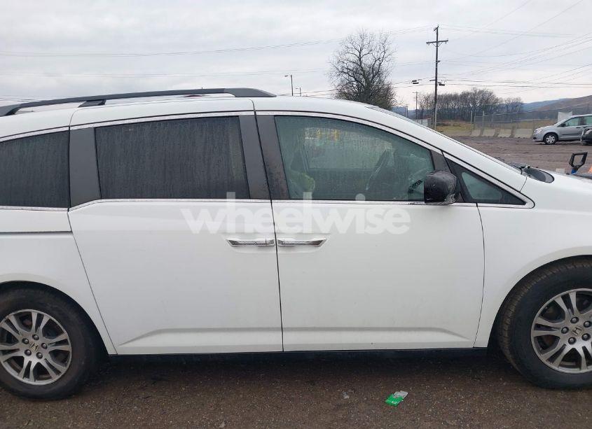 Photo 13 of 2013 Honda Odyssey EX-L (VIN 5FNRL5H64DB003575)