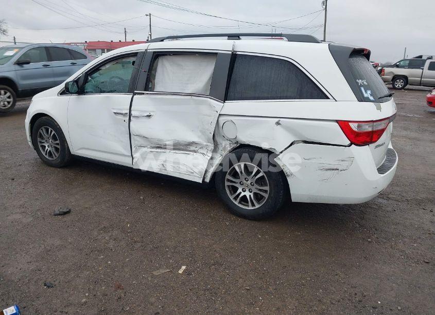 Photo 3 of 2013 Honda Odyssey EX-L (VIN 5FNRL5H64DB003575)