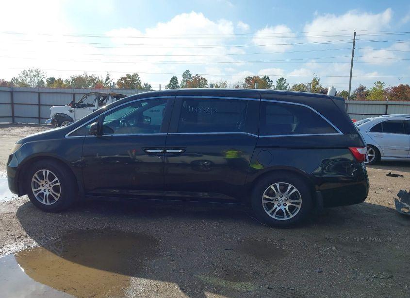 Photo 14 of 2013 Honda Odyssey EX-L (VIN 5FNRL5H64DB010249)