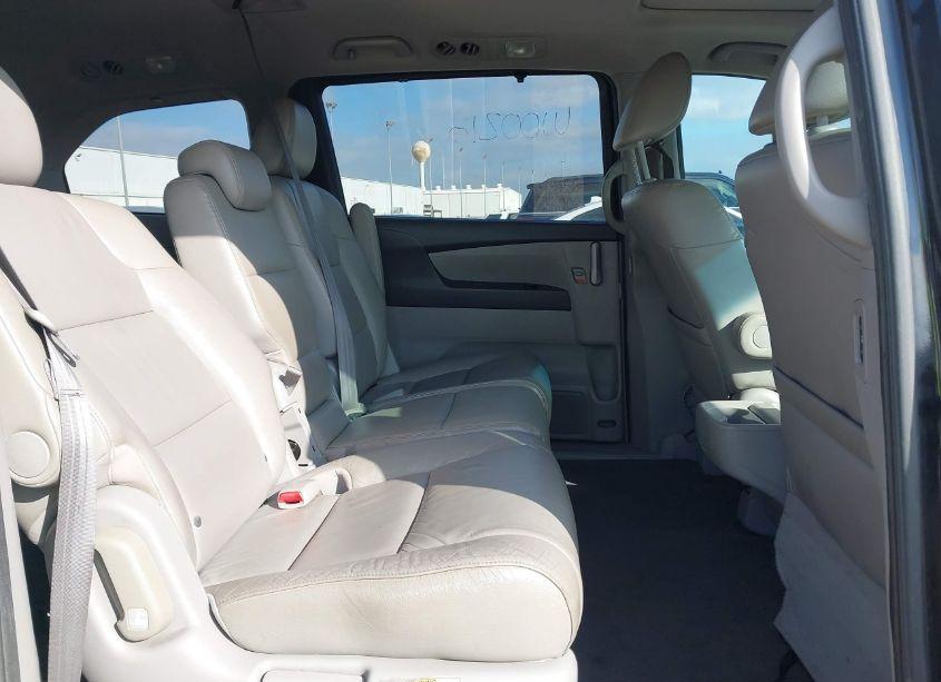 Photo 8 of 2013 Honda Odyssey EX-L (VIN 5FNRL5H64DB010249)