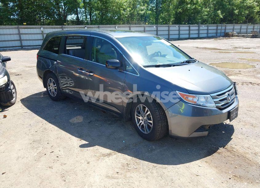 2013 Honda Odyssey EX-L (VIN 5FNRL5H64DB034535) main photo