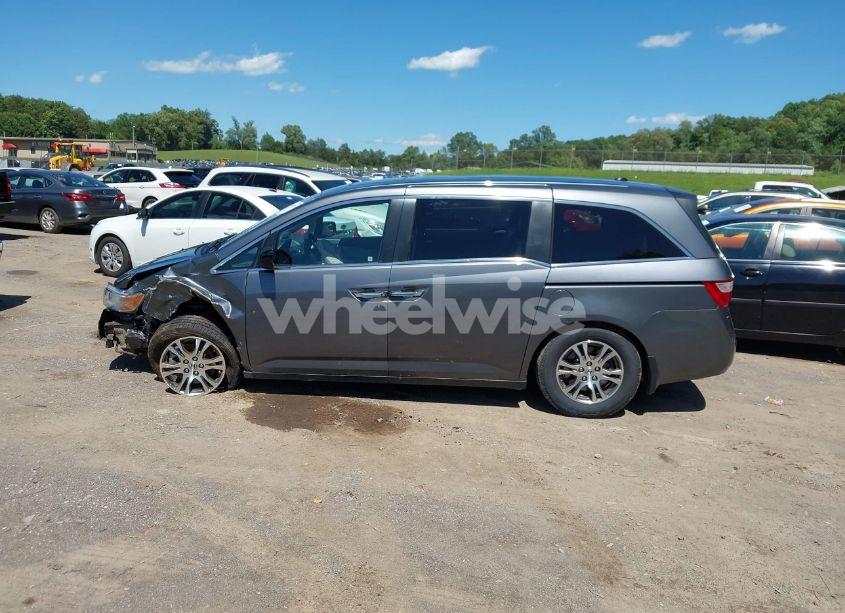 Photo 14 of 2013 Honda Odyssey EX-L (VIN 5FNRL5H64DB034535)