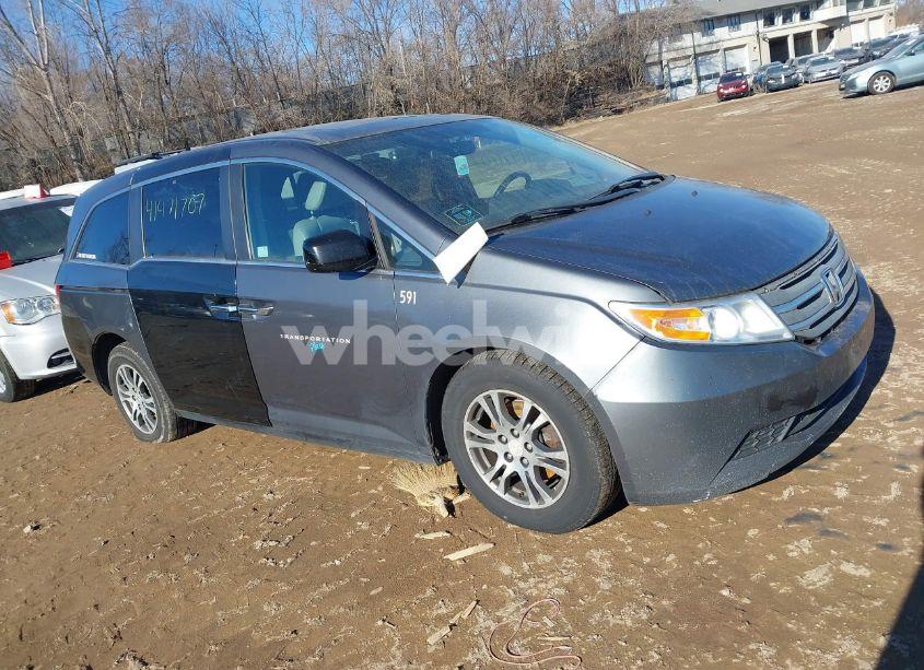 2013 Honda Odyssey EX-L (VIN 5FNRL5H64DB040819) main photo