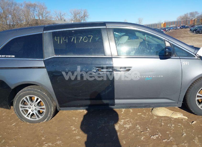 Photo 13 of 2013 Honda Odyssey EX-L (VIN 5FNRL5H64DB040819)