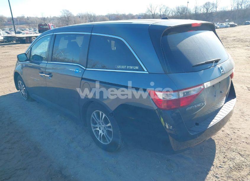 Photo 3 of 2013 Honda Odyssey EX-L (VIN 5FNRL5H64DB040819)
