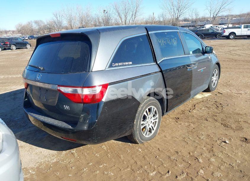 Photo 4 of 2013 Honda Odyssey EX-L (VIN 5FNRL5H64DB040819)