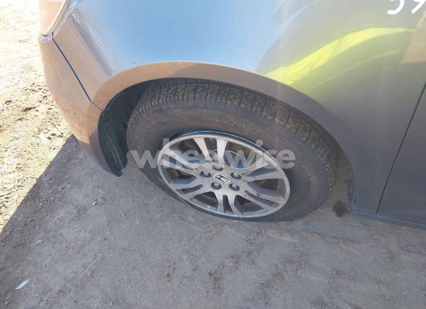 Photo 6 of 2013 Honda Odyssey EX-L (VIN 5FNRL5H64DB040819)