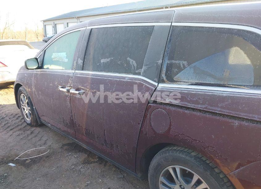 Photo 14 of 2013 Honda Odyssey EX-L (VIN 5FNRL5H64DB054056)