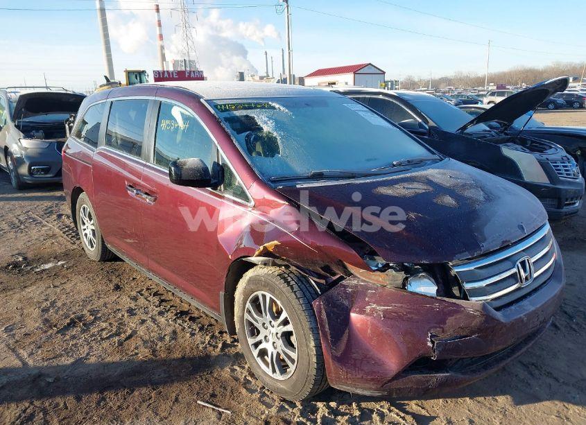 Photo 6 of 2013 Honda Odyssey EX-L (VIN 5FNRL5H64DB054056)