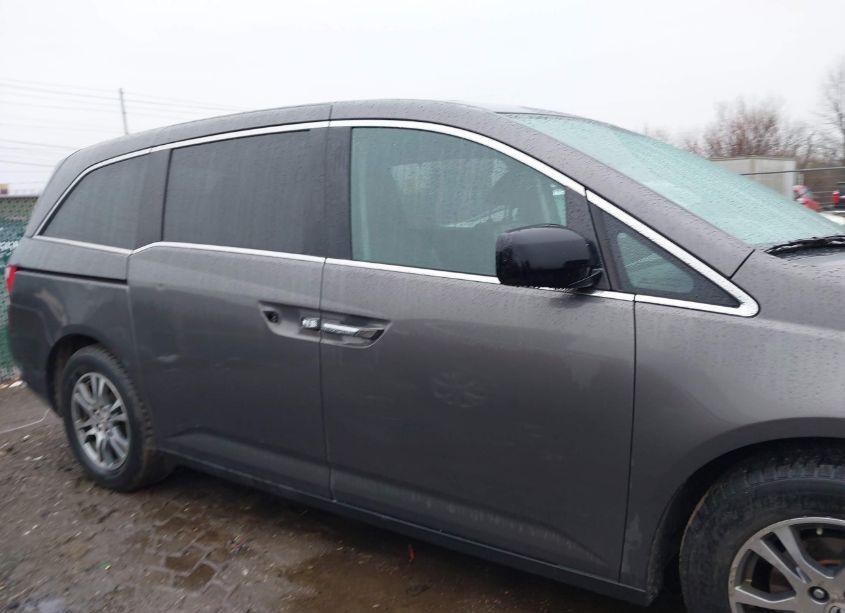 Photo 13 of 2013 Honda Odyssey EX-L (VIN 5FNRL5H64DB062383)