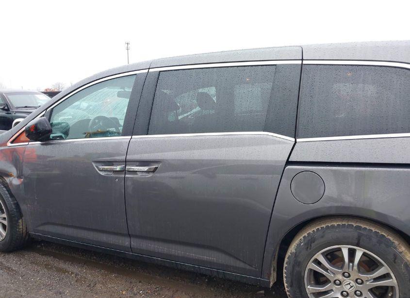 Photo 14 of 2013 Honda Odyssey EX-L (VIN 5FNRL5H64DB062383)