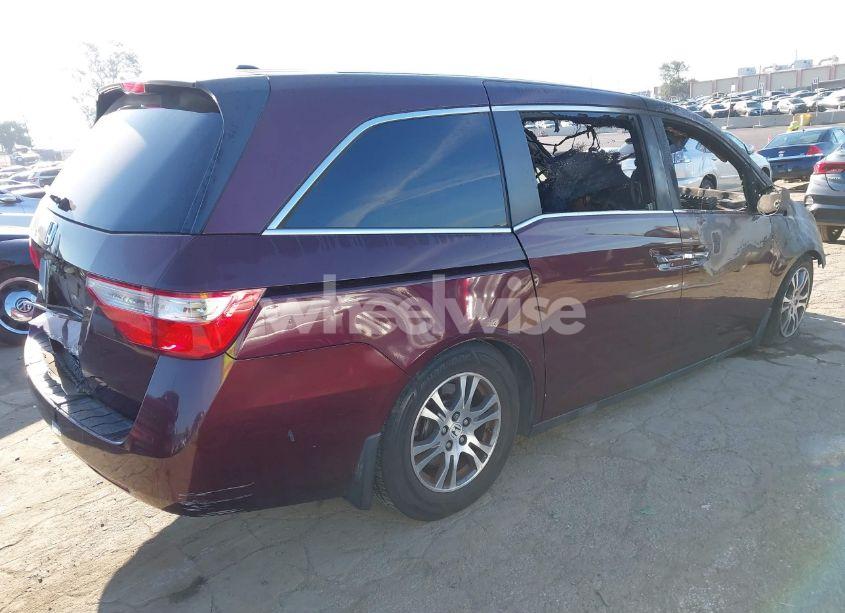 Photo 4 of 2013 Honda Odyssey EX-L (VIN 5FNRL5H64DB065493)