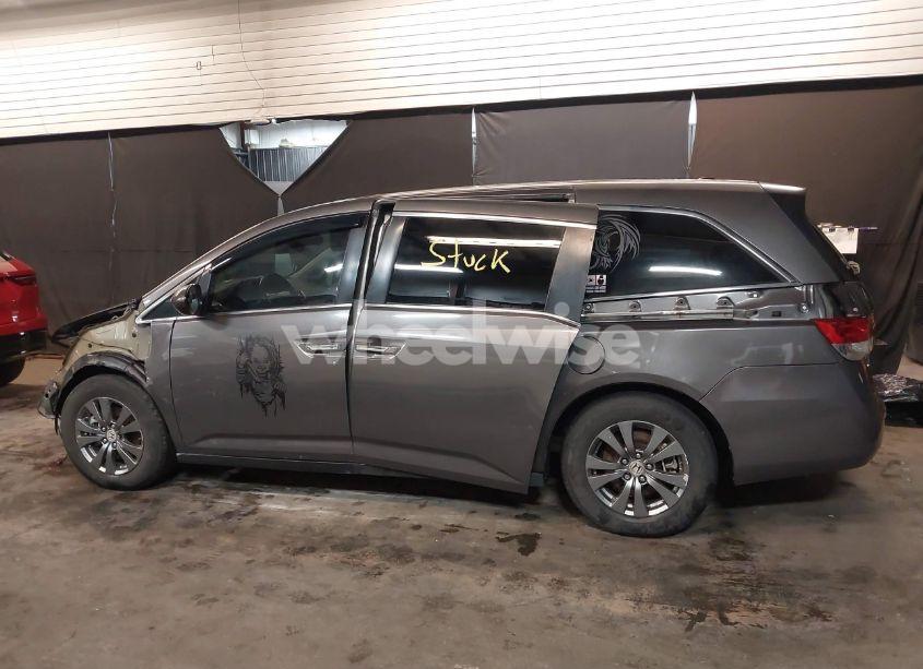 Photo 14 of 2014 Honda Odyssey EX-L (VIN 5FNRL5H64EB001309)