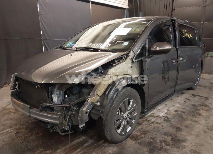 Photo 2 of 2014 Honda Odyssey EX-L (VIN 5FNRL5H64EB001309)